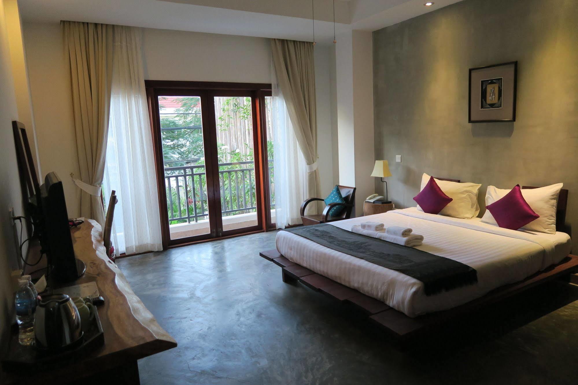 Tranquil Villa Phnom Penh Exterior photo